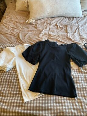 Women's Puff Sleeve Crewneck Top - Black